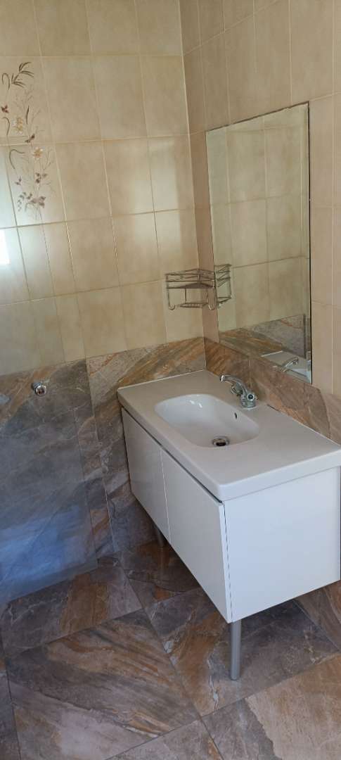 5 Bedroom Property for Sale in Table View Western Cape